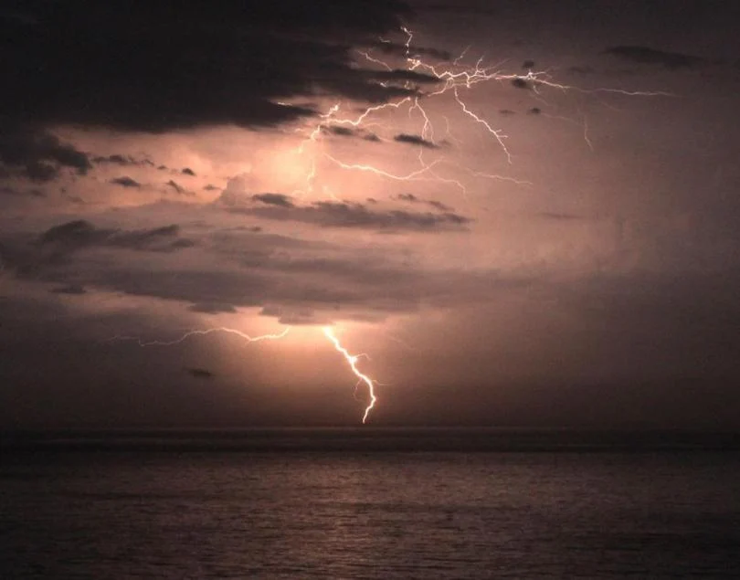Defesa Civil emite alerta de chuva e ventos fortes em São Sebastião