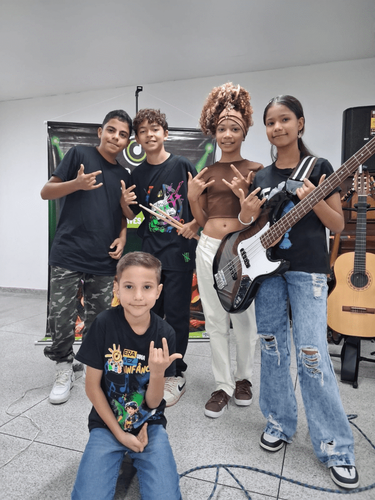 Praça da Cultura recebe show da Star Kids Band no Dia das Crianças em Caraguatatuba