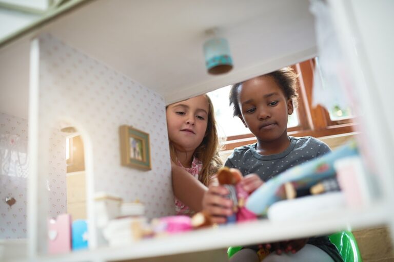 Fundo Social de Caraguatatuba cria espaço para doação de brinquedos