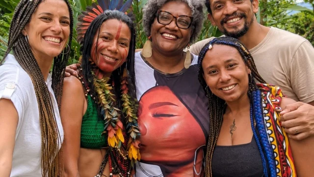 Espaço Pés no Chão recebe o espetáculo gratuito Kalunga em Ilhabela