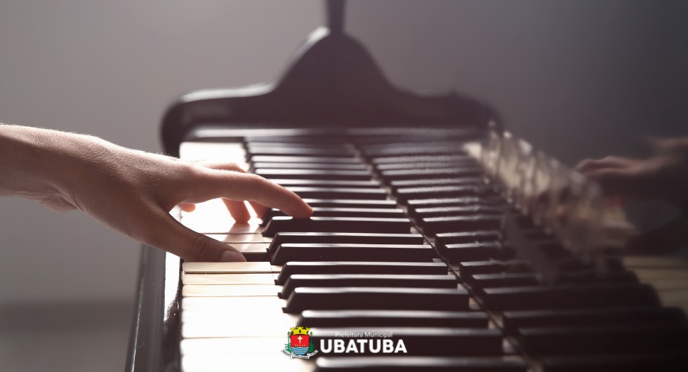 Teatro Municipal de Ubatuba recebe concertos para piano promovidos pela Fundart