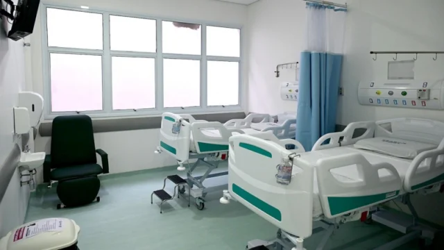 Ilhabela realiza simpósio de emergências pediátricas no hospital