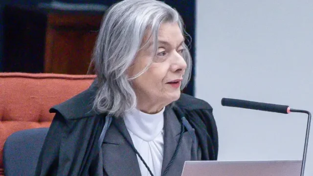 Ministra rejeita ação que pedia transporte interestadual na eleição