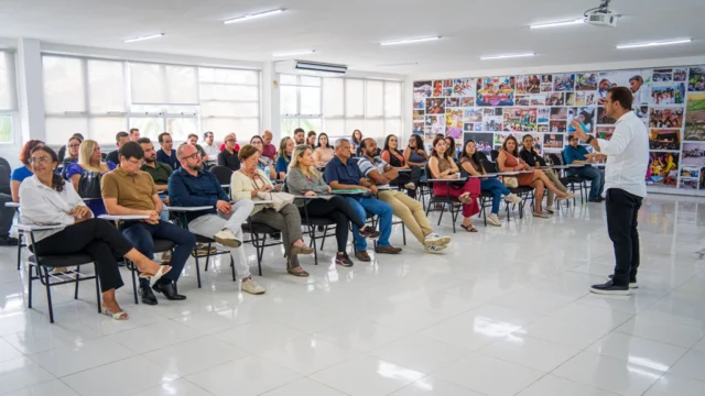 Membros da nova CIPA da Prefeitura de Caraguatatuba tomam posse