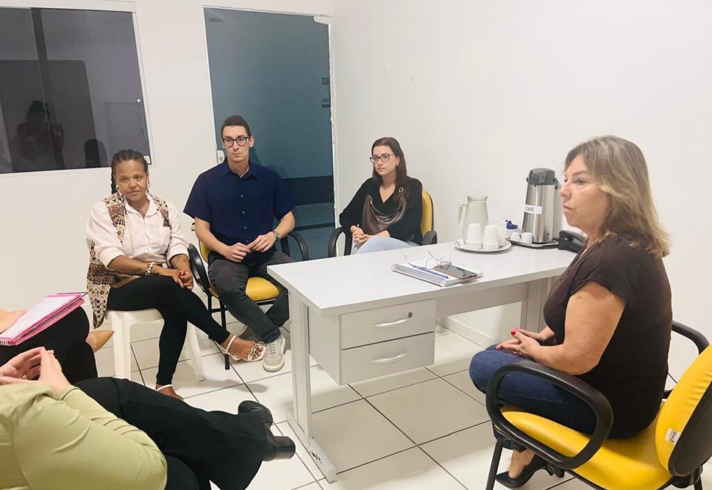 Prefeitura de Caraguatatuba e Instituto Federal articulam parceria para a EJA