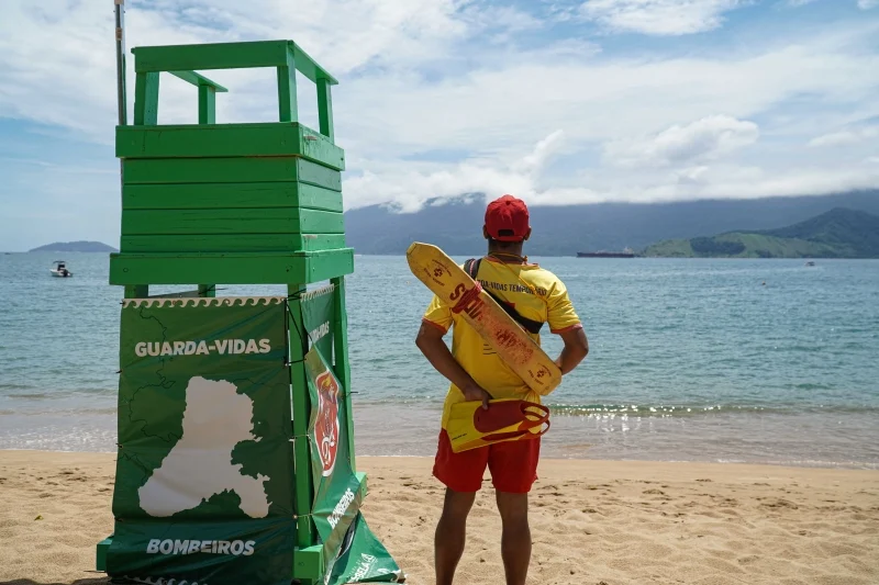 Prefeitura de Ilhabela contrata 20 guarda-vidas no litoral