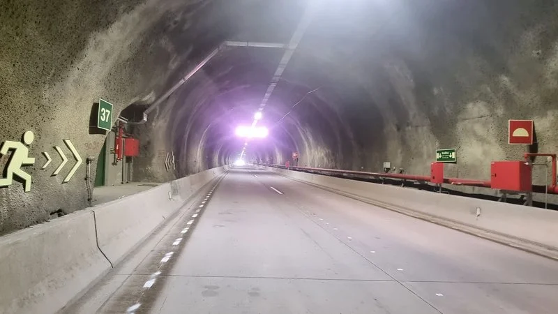 Rodovia dos Tamoios prevê bloqueio de túneis na serra até o dia 29