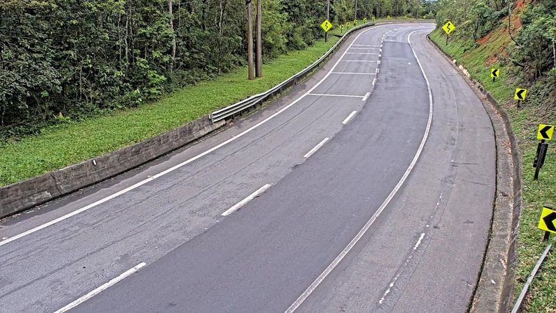 Rodovia dos Tamoios registra tráfego livre nesta terça-feira