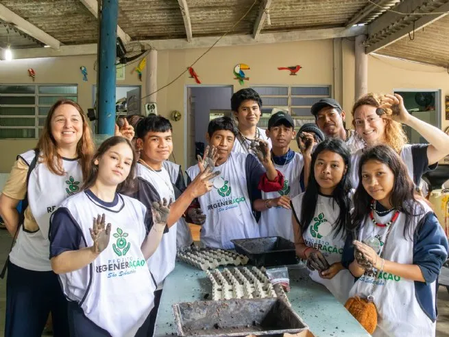 Alunos de cinco escolas participam do projeto Regeneração em São Sebastião