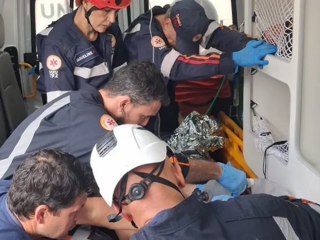 Samu realiza resgates de emergência na Costa Sul de São Sebastião