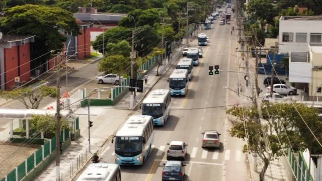 São Sebastião oferece ônibus gratuitos e extras em Boraceia no domingo